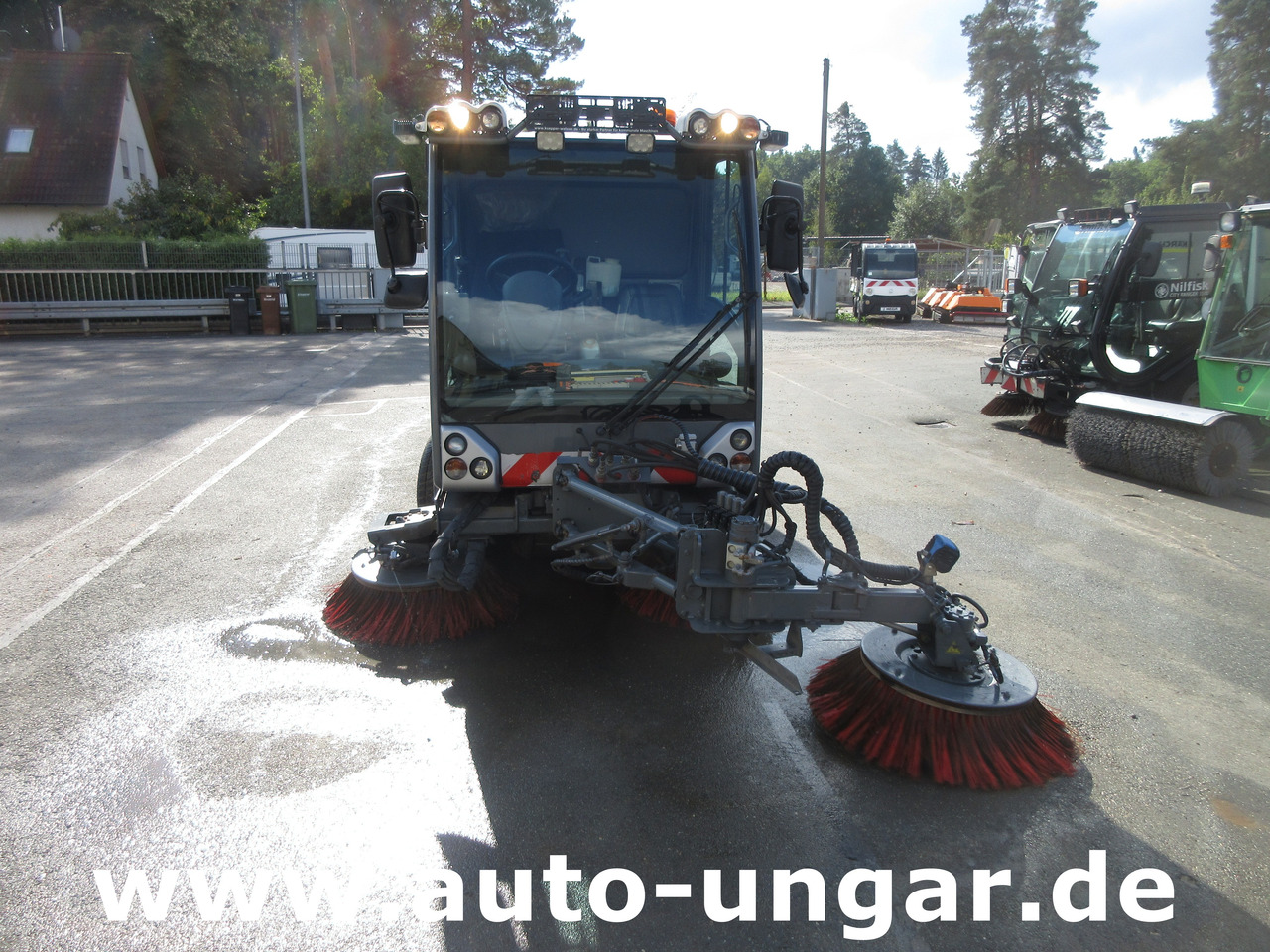 Boschung S3 Kehrmaschine urban sweeper Wildkrautbesen Allradlenkung - Varredora urbana: foto 4 Boschung S3 Kehrmaschine urban sweeper Wildkrautbesen Allradlenkung - Varredora urbana: foto 4