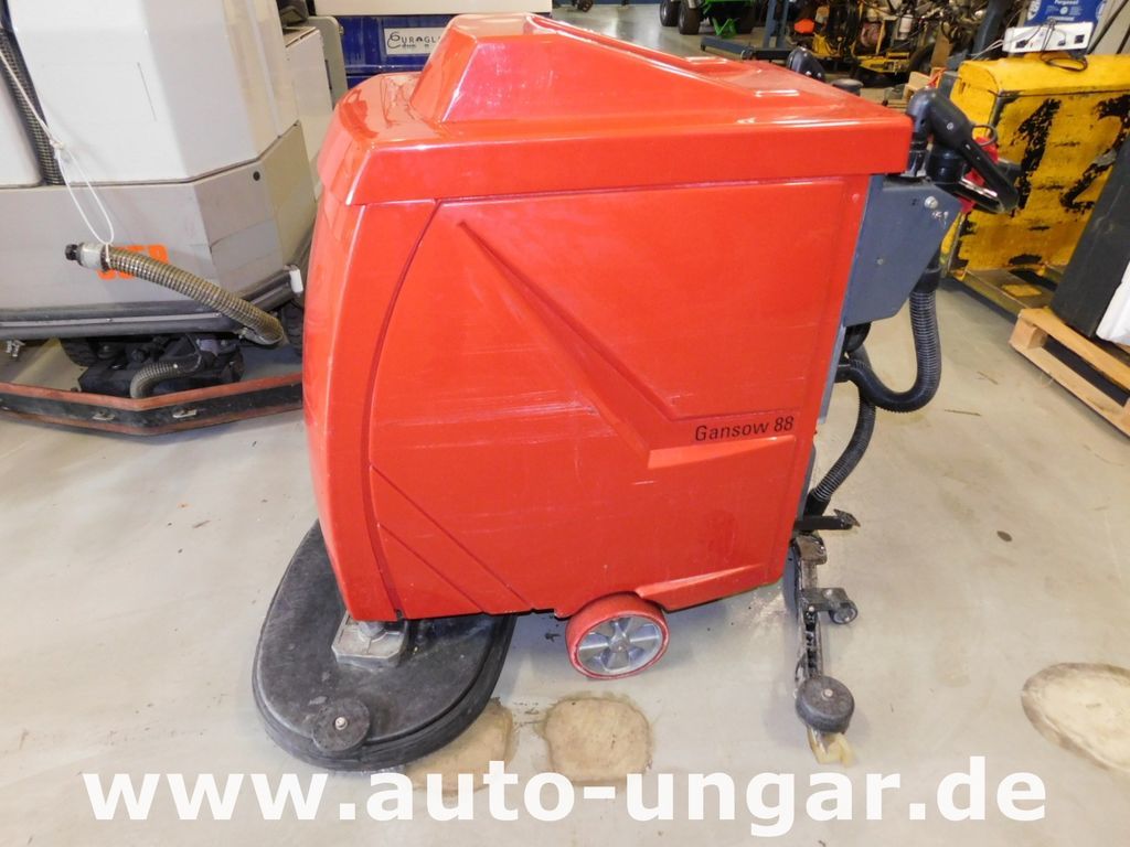 Gansow 88 mit eigenem Antrieb 24V inkl. Ladegerät - Lavadora aspiradora de pavimentos: foto 1 Gansow 88 mit eigenem Antrieb 24V inkl. Ladegerät - Lavadora aspiradora de pavimentos: foto 1