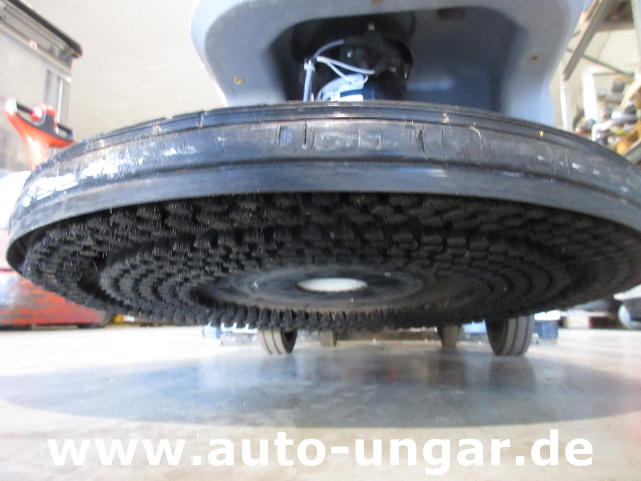 Hako B45 Scrubmaster Bj. 2017 Scheuersaugmaschine Hakomatic Bodenreiniger - Lavadora aspiradora de pavimentos: foto 5 Hako B45 Scrubmaster Bj. 2017 Scheuersaugmaschine Hakomatic Bodenreiniger - Lavadora aspiradora de pavimentos: foto 5