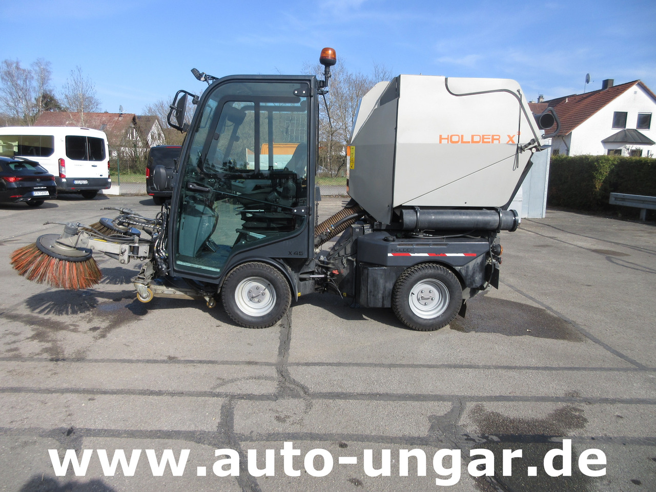 Holder X45 Kubota Diesel Motor Baujahr 2019 Allrad Kehrmaschine Geräteträger - Trator municipal: foto 3 Holder X45 Kubota Diesel Motor Baujahr 2019 Allrad Kehrmaschine Geräteträger - Trator municipal: foto 3