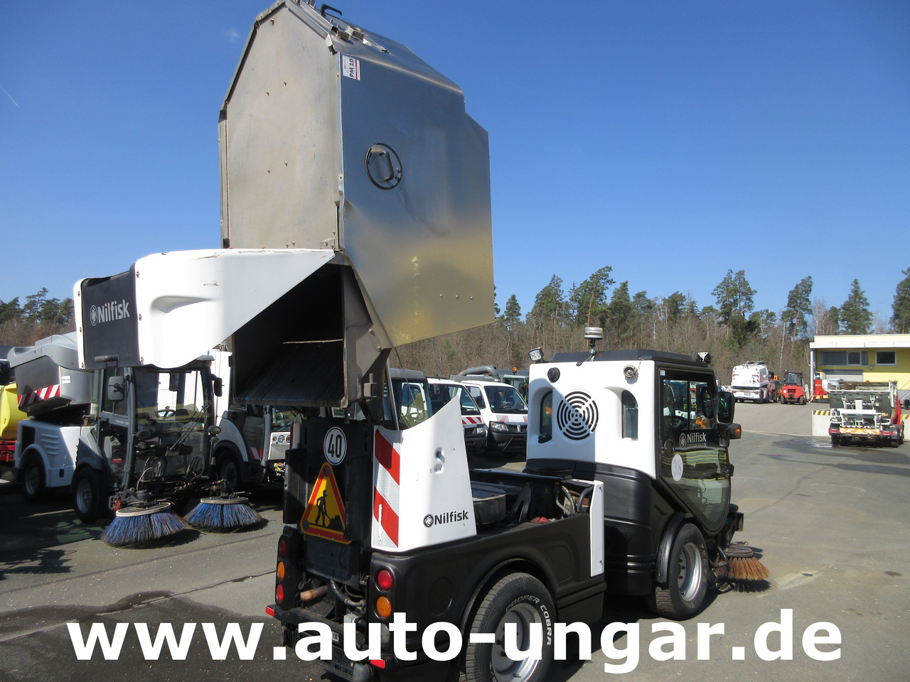 NILFISK CR3500 CityRanger Schmidt Flexigo Multigo 4x4 Kehrmaschine Geräteträger - Varredora urbana: foto 4 NILFISK CR3500 CityRanger Schmidt Flexigo Multigo 4x4 Kehrmaschine Geräteträger - Varredora urbana: foto 4