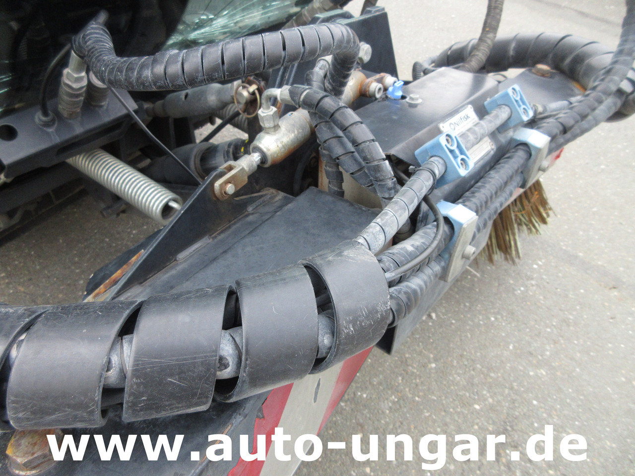 Nilfisk CR3500 CityRanger Schmidt Flexigo Multigo 4x4 Kehrmaschine Geräteträger - Varredora urbana: foto 5 Nilfisk CR3500 CityRanger Schmidt Flexigo Multigo 4x4 Kehrmaschine Geräteträger - Varredora urbana: foto 5