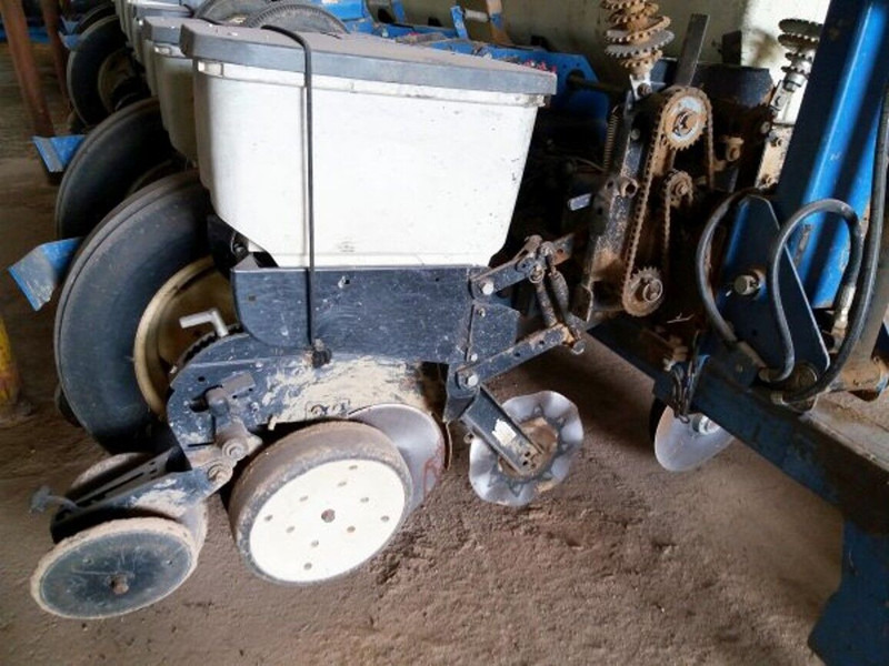 Kinze 3000 (8x lines 75 - Semeadora de precisão: foto 4 Kinze 3000 (8x lines 75 - Semeadora de precisão: foto 4