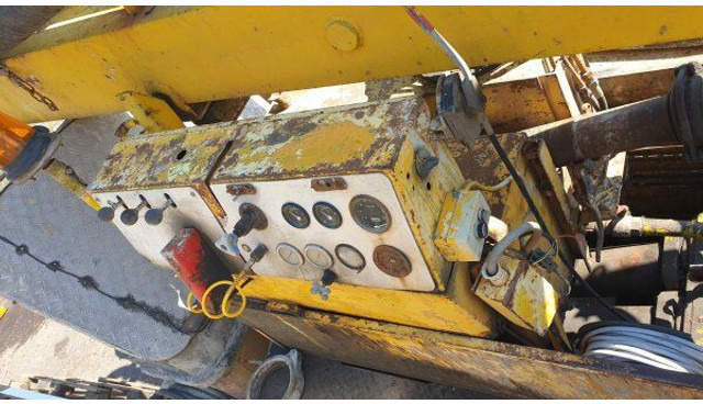 Schwing 25m BPL 601 +6x6 Tatra 815 (DOCS/KFZ MACHINE +1 no docs/kein kfz - Autobomba de betão: foto 5 Schwing 25m BPL 601 +6x6 Tatra 815 (DOCS/KFZ MACHINE +1 no docs/kein kfz - Autobomba de betão: foto 5