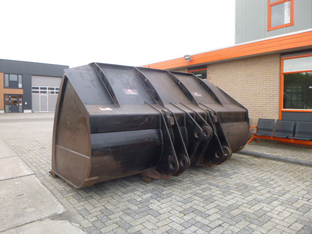 BAC Komatsu WA500 - Balde para carregadeiras de Carregadeira de rodas: foto 3 BAC Komatsu WA500 - Balde para carregadeiras de Carregadeira de rodas: foto 3