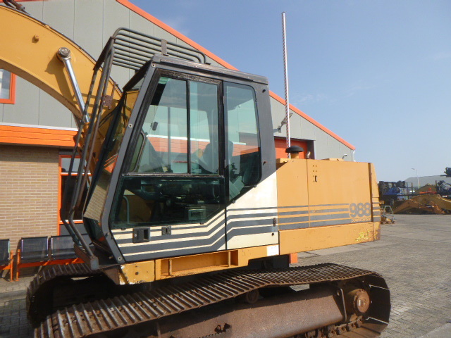 Escavadora de rastos CASE 988-CK: foto 5