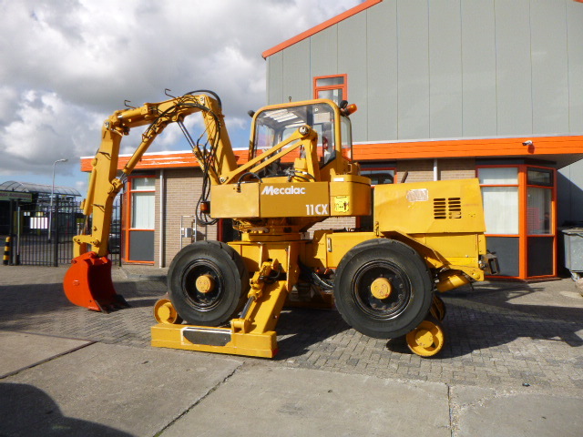 MECALAC MECALAC 11 CX MEWP ROAD RAIL DIVISION - Escavadeira de rodas: foto 5 MECALAC MECALAC 11 CX MEWP ROAD RAIL DIVISION - Escavadeira de rodas: foto 5