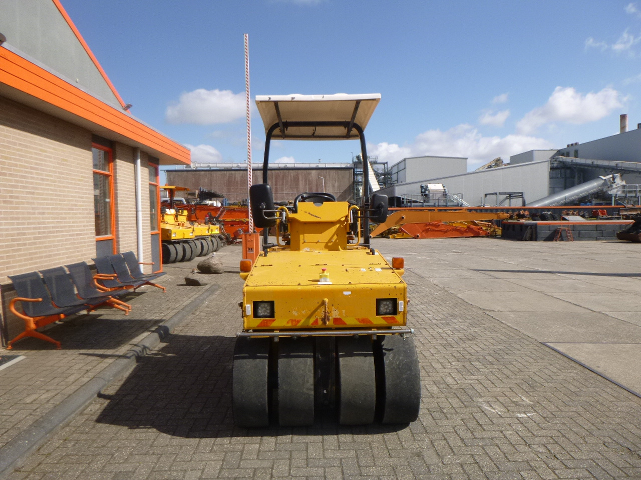 Compactador de pneus SAKAI TS160-2: foto 6
