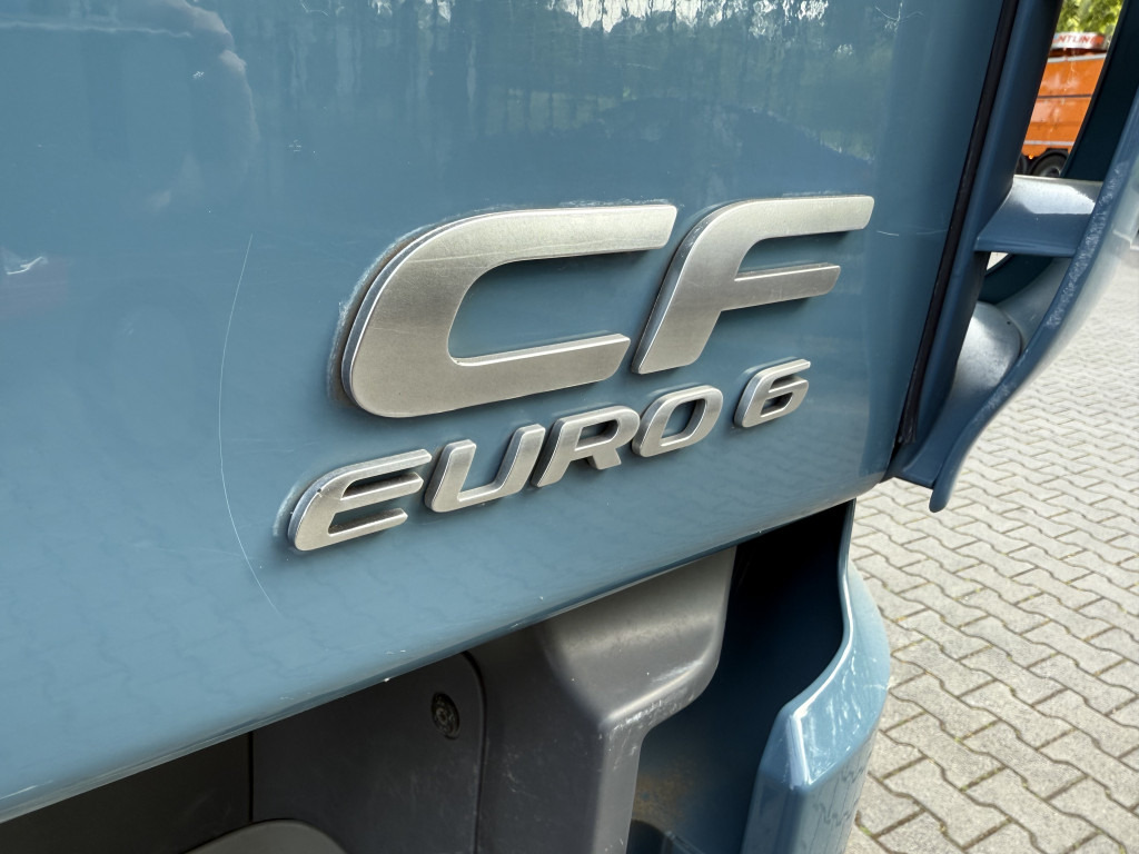 Daf CF320 Palfinger PK12001L Baustoffkran - Caminhão grua, Camião de caixa aberta/ Plataforma: foto 2 Daf CF320 Palfinger PK12001L Baustoffkran - Caminhão grua, Camião de caixa aberta/ Plataforma: foto 2