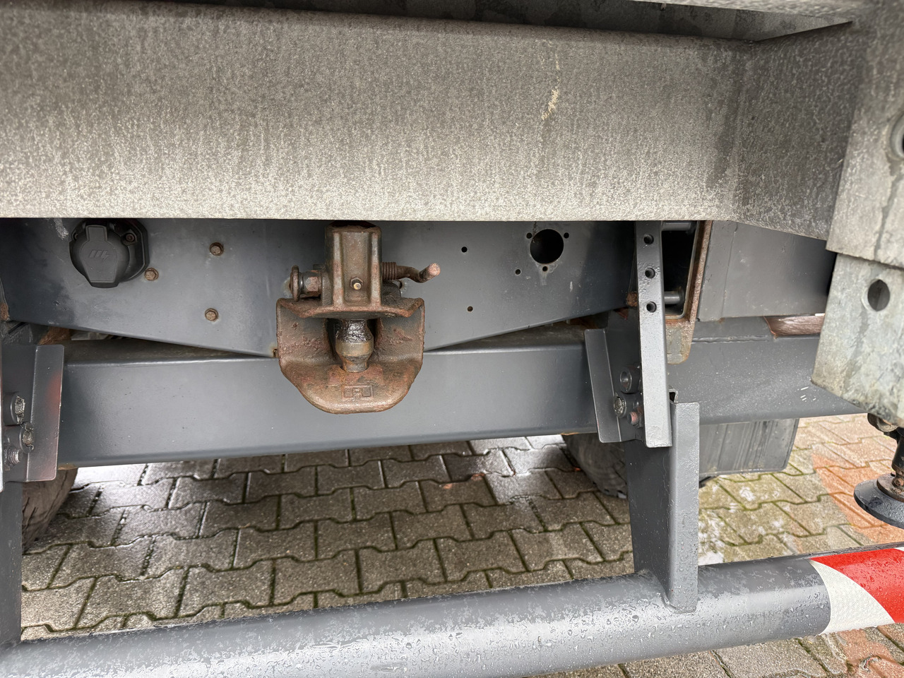 Iveco Daily 55S18W 4X4 Palfinger PK 7.501 - Furgão caixa aberta: foto 5 Iveco Daily 55S18W 4X4 Palfinger PK 7.501 - Furgão caixa aberta: foto 5