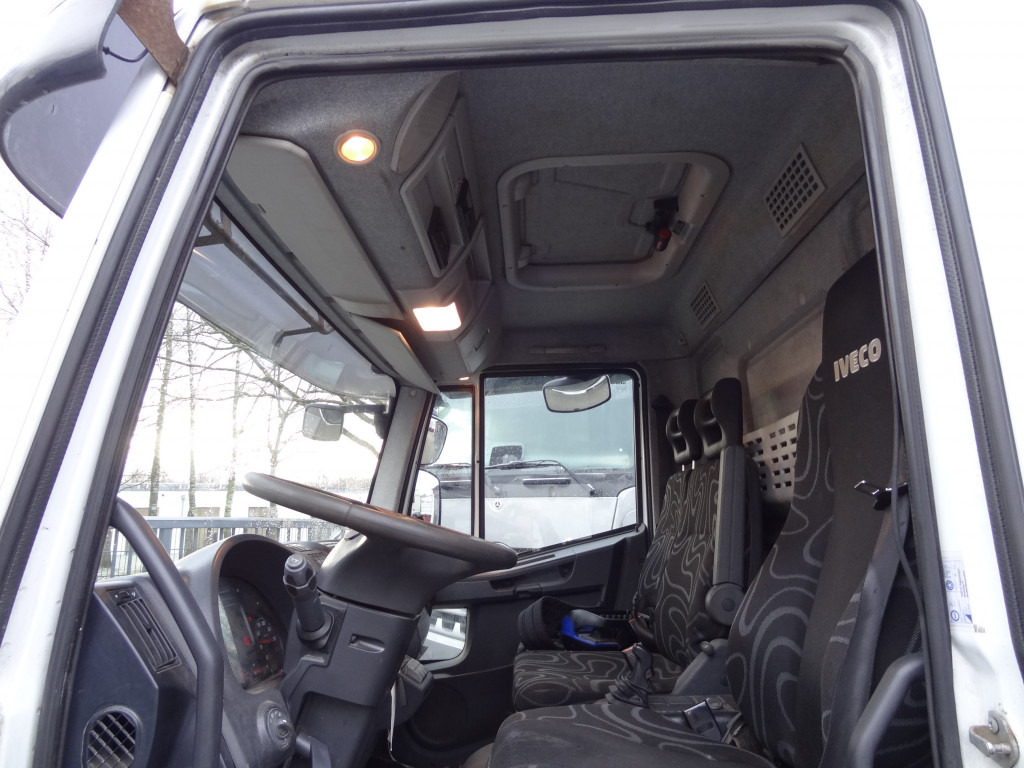 Iveco EuroCargo 120E25 Fassi F38 - Camião de caixa aberta/ Plataforma, Caminhão grua: foto 3 Iveco EuroCargo 120E25 Fassi F38 - Camião de caixa aberta/ Plataforma, Caminhão grua: foto 3
