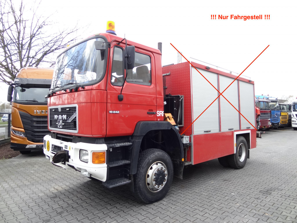 MAN F90 16.242 4X4 / Feuerwehr - Caminhão chassi: foto 1 MAN F90 16.242 4X4 / Feuerwehr - Caminhão chassi: foto 1