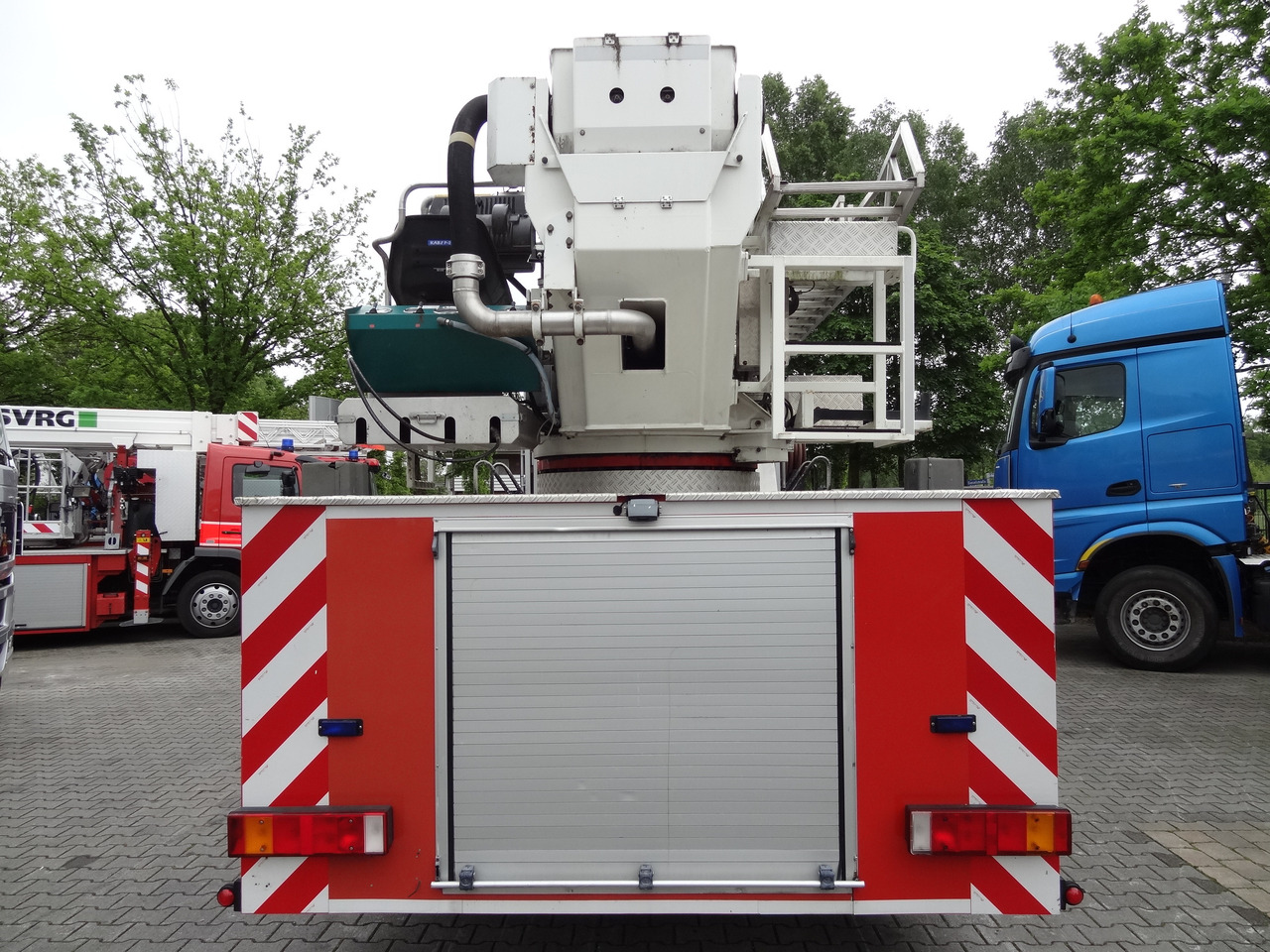 Caminhão com plataforma aérea MAN L2000 18.284 Feuerwehr Bronto Skylift 27 Meter: foto 11