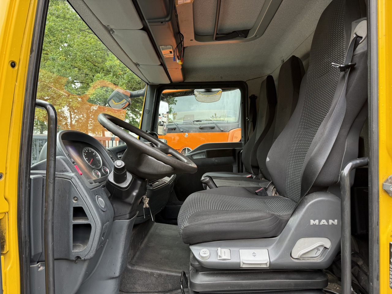 MAN TGL 8.180 BB - Camião de caixa aberta/ Plataforma: foto 4 MAN TGL 8.180 BB - Camião de caixa aberta/ Plataforma: foto 4