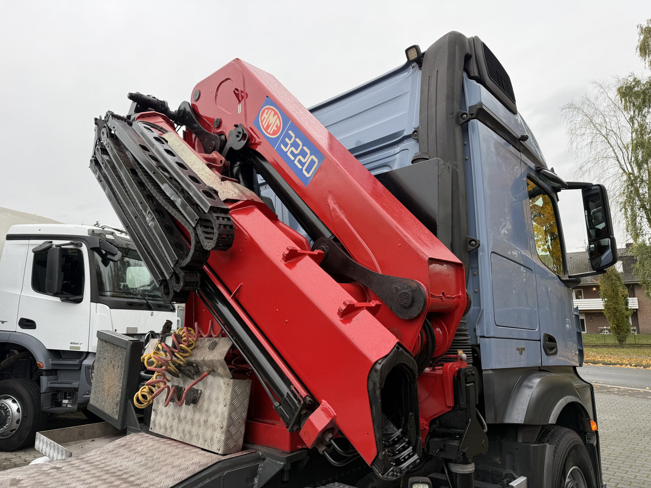 Mercedes-Benz Actros 2548 LS 6X2 Kran HMF 3220 bis 16 Meter - Caminhão grua, Tractor: foto 2 Mercedes-Benz Actros 2548 LS 6X2 Kran HMF 3220 bis 16 Meter - Caminhão grua, Tractor: foto 2