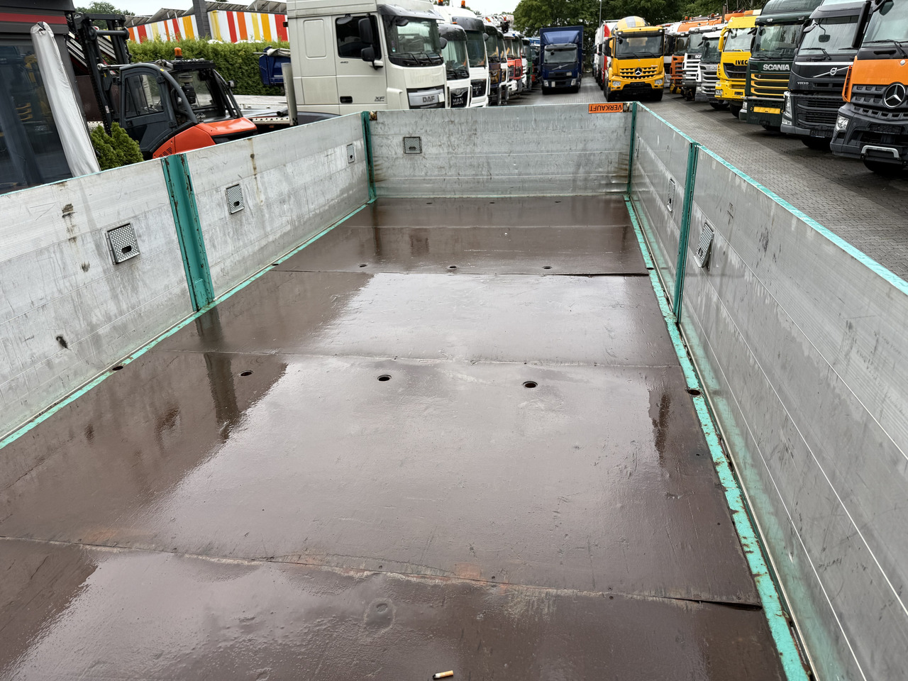 Mercedes-Benz Atego 1227 Kran MKG 96 - Camião de caixa aberta/ Plataforma, Caminhão grua: foto 2 Mercedes-Benz Atego 1227 Kran MKG 96 - Camião de caixa aberta/ Plataforma, Caminhão grua: foto 2