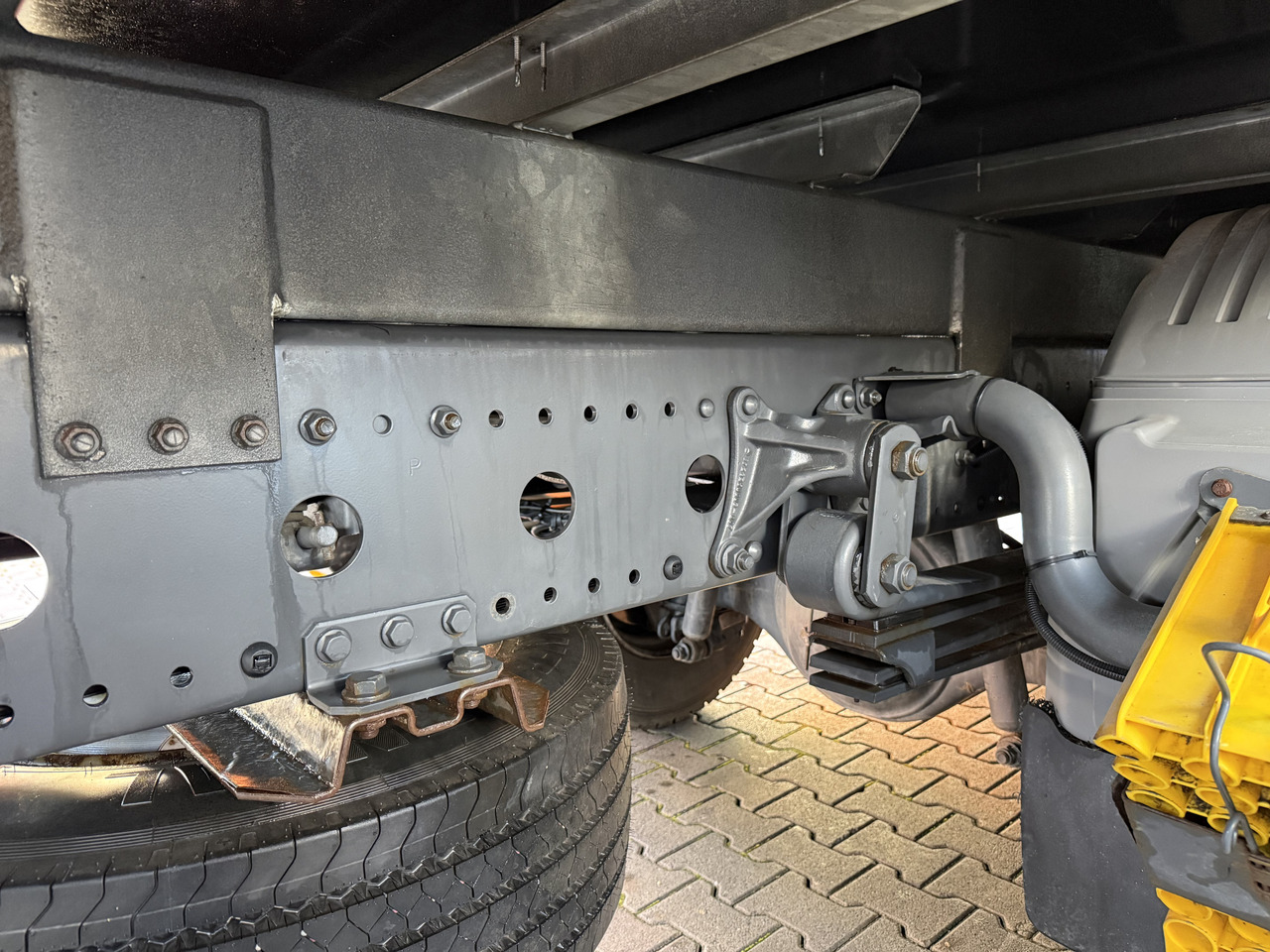 Mercedes-Benz Atego 1524 Palfinger 12002 bis 19 Meter - Camião de caixa aberta/ Plataforma, Caminhão grua: foto 3 Mercedes-Benz Atego 1524 Palfinger 12002 bis 19 Meter - Camião de caixa aberta/ Plataforma, Caminhão grua: foto 3