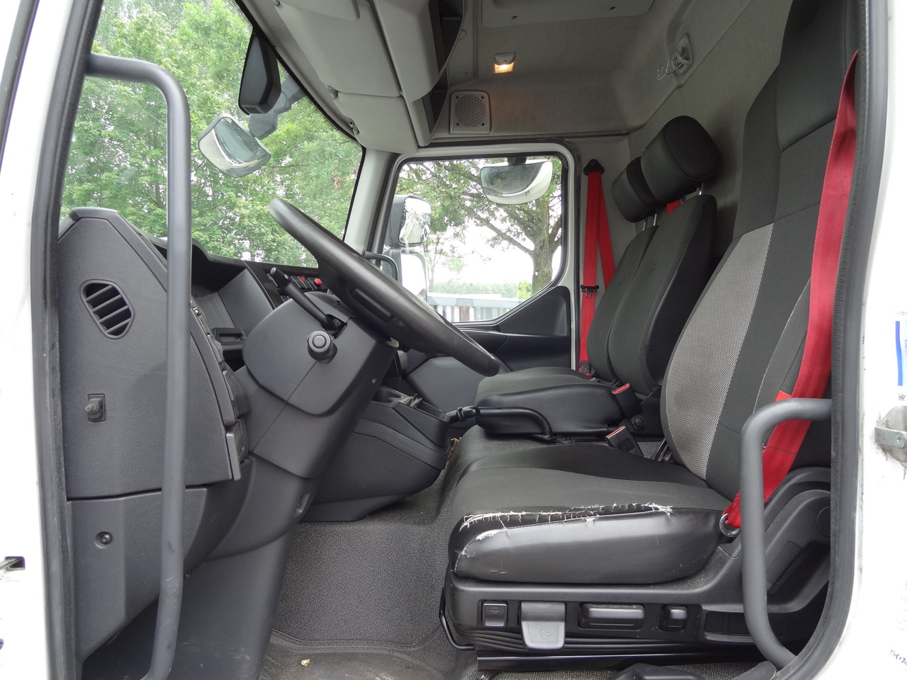 Renault D10.210 7m Koffer - Caminhão furgão: foto 5 Renault D10.210 7m Koffer - Caminhão furgão: foto 5