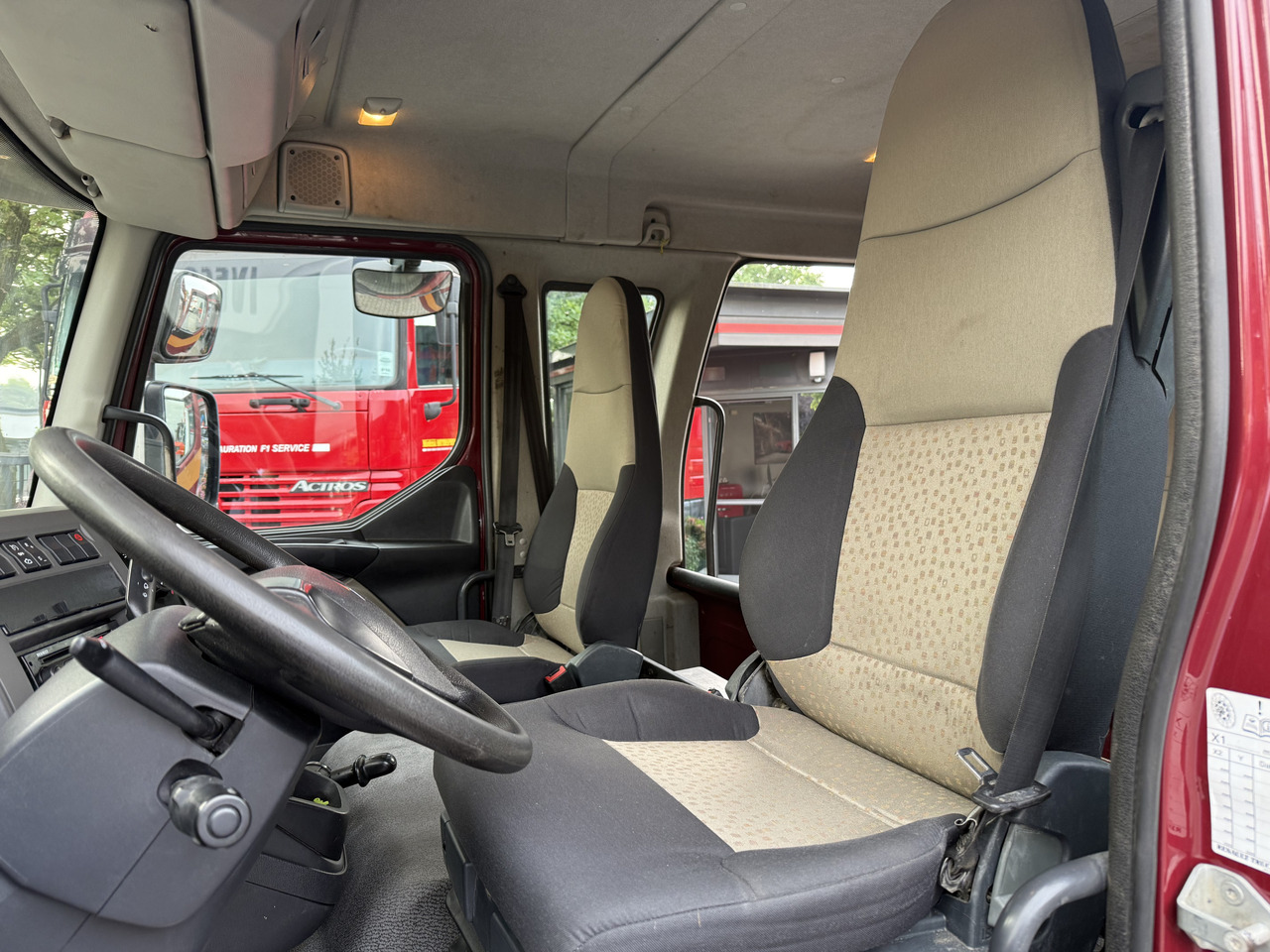 Renault Midlum 180.10 DoKa - Caminhão furgão: foto 5 Renault Midlum 180.10 DoKa - Caminhão furgão: foto 5