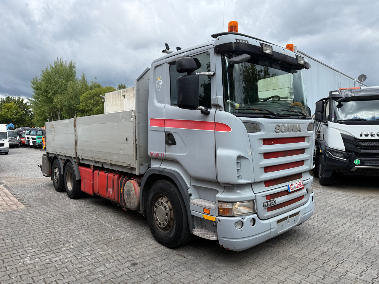 Scania R560 V8 6X2 Kranvorbereitung - Camião de caixa aberta/ Plataforma, Caminhão grua: foto 4 Scania R560 V8 6X2 Kranvorbereitung - Camião de caixa aberta/ Plataforma, Caminhão grua: foto 4