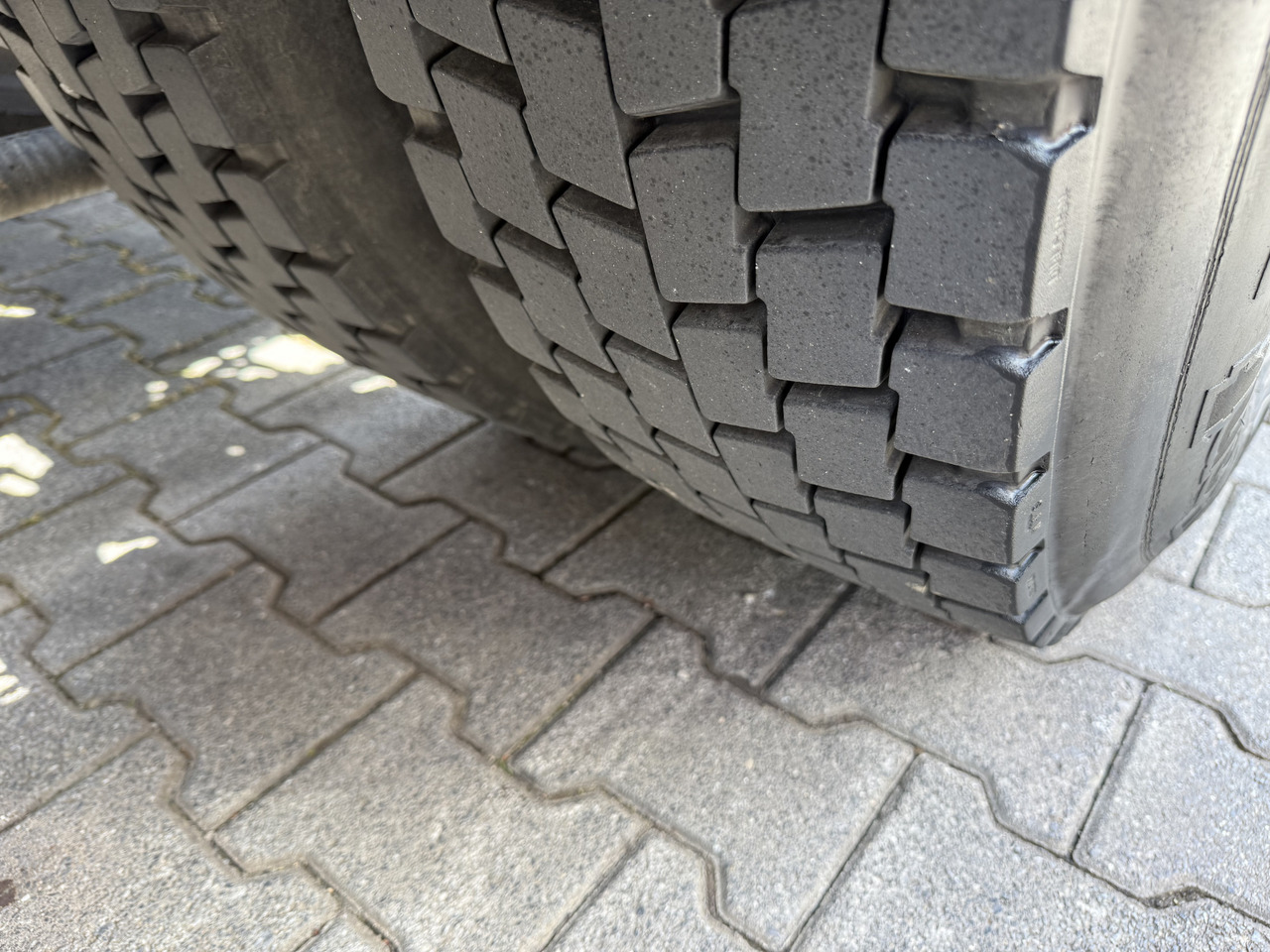 MAN TGA 18.430 Kran Palfinger 16502 bis 26.5 Meter - Tractor: foto 4 MAN TGA 18.430 Kran Palfinger 16502 bis 26.5 Meter - Tractor: foto 4