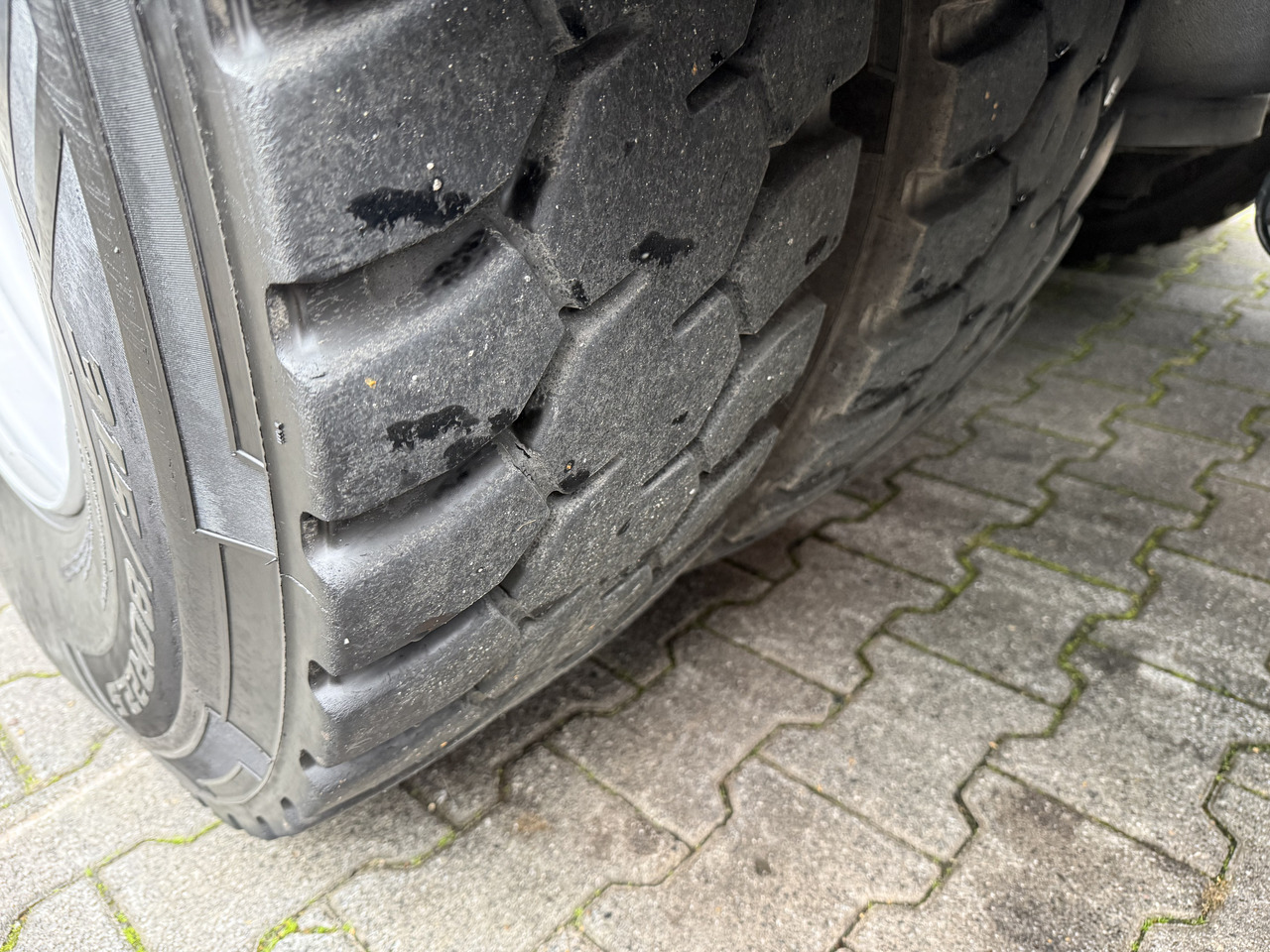 Mercedes-Benz Actros 2548 LS 6X2 Kran HMF 3220 bis 16 Meter - Tractor: foto 4 Mercedes-Benz Actros 2548 LS 6X2 Kran HMF 3220 bis 16 Meter - Tractor: foto 4