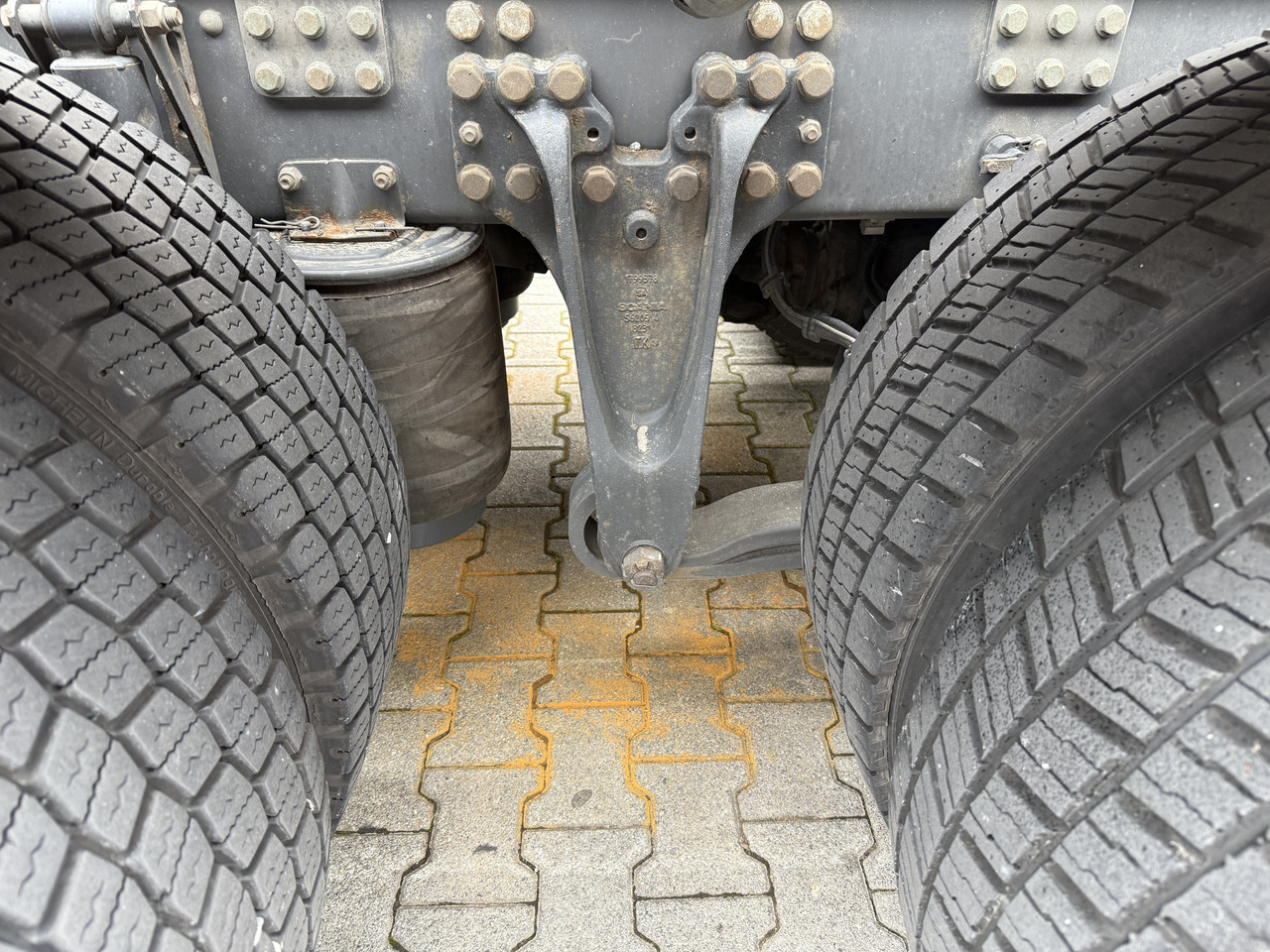 Scania R450 8X4 Kran Fassi F660 bis 34 Meter - Tractor: foto 4 Scania R450 8X4 Kran Fassi F660 bis 34 Meter - Tractor: foto 4