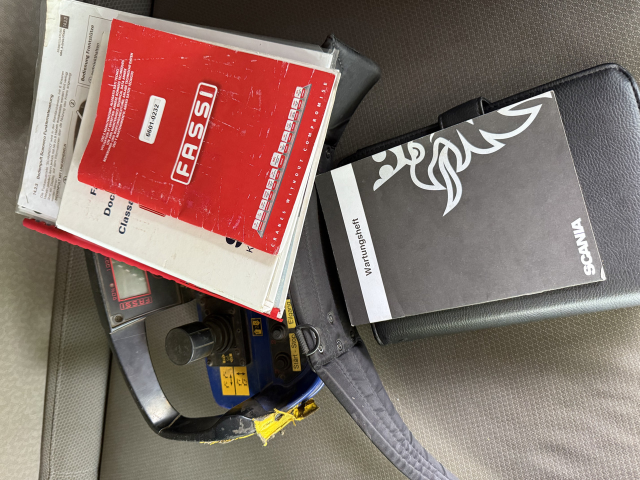 Scania R450 8X4 Kran Fassi F660 bis 34 Meter - Tractor: foto 5 Scania R450 8X4 Kran Fassi F660 bis 34 Meter - Tractor: foto 5