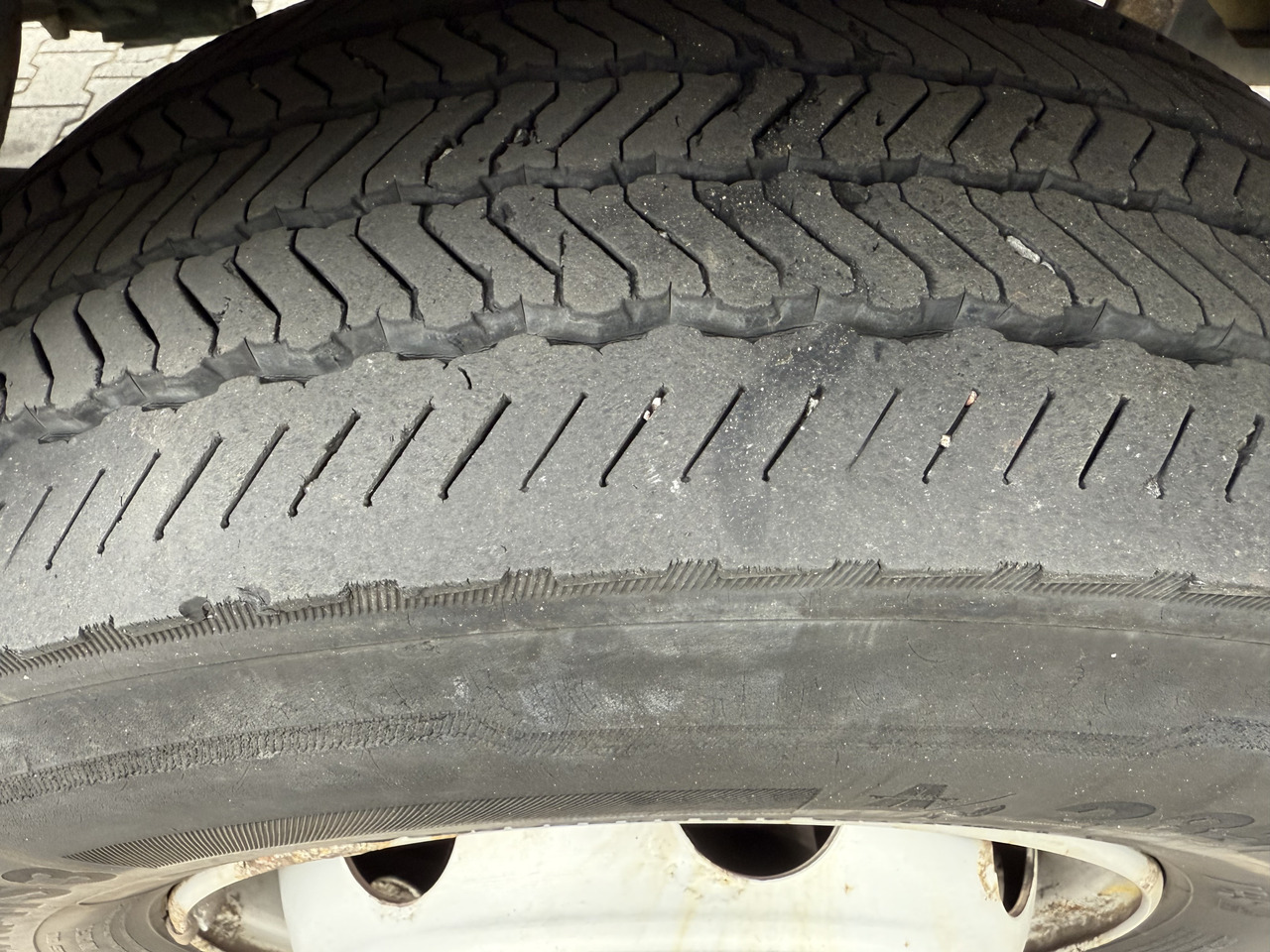 Volvo FL250.16 HMF 875 K3 - Camião de caixa aberta/ Plataforma, Caminhão grua: foto 3 Volvo FL250.16 HMF 875 K3 - Camião de caixa aberta/ Plataforma, Caminhão grua: foto 3