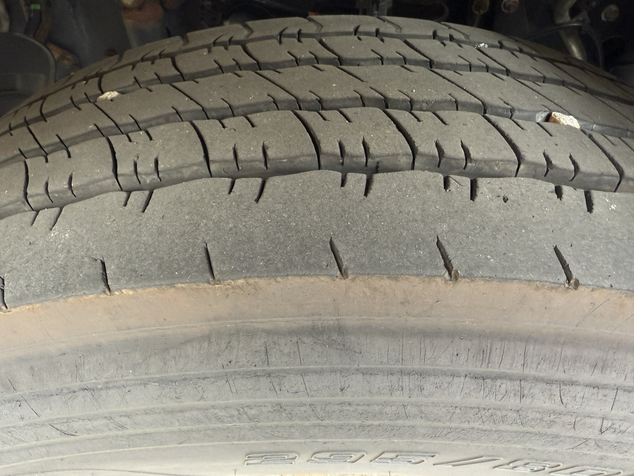 Volvo FL250.18 Carrier Supra 850Mt - Caminhão frigorífico: foto 4 Volvo FL250.18 Carrier Supra 850Mt - Caminhão frigorífico: foto 4