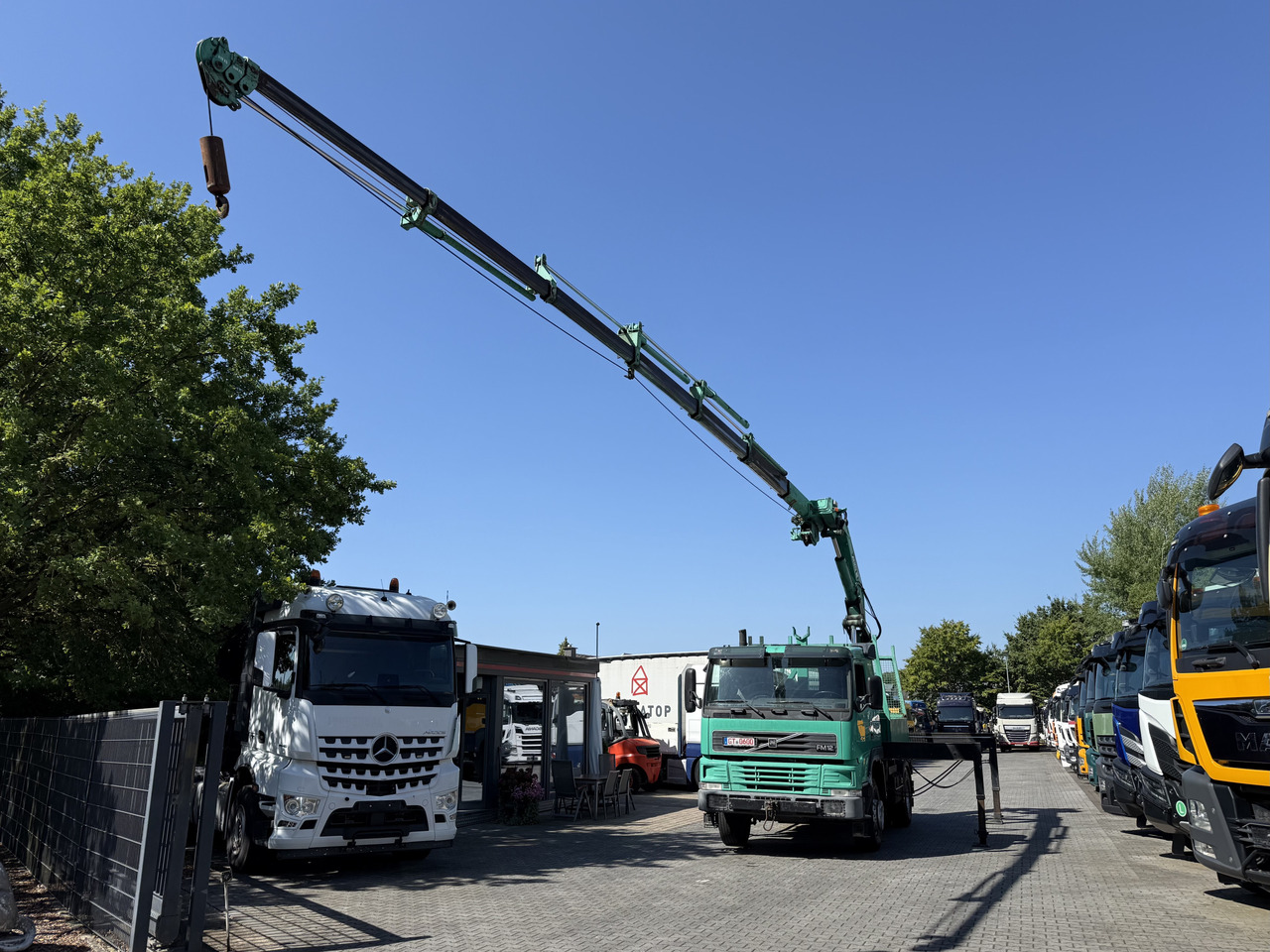 Caminhão grua Volvo FM12 420 4X4 Kran MKG 300 bis 24 Meter: foto 8