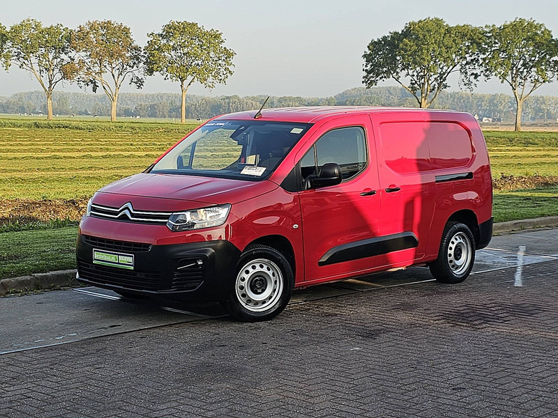 Citroën Berlingo 1.4 XL 130 AUT. 34 dkm. - Carrinha de contentor: foto 2 Citroën Berlingo 1.4 XL 130 AUT. 34 dkm. - Carrinha de contentor: foto 2