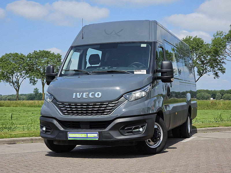 Iveco Daily 35C18 ac aut. dc EURO6 - Furgão: foto 1 Iveco Daily 35C18 ac aut. dc EURO6 - Furgão: foto 1