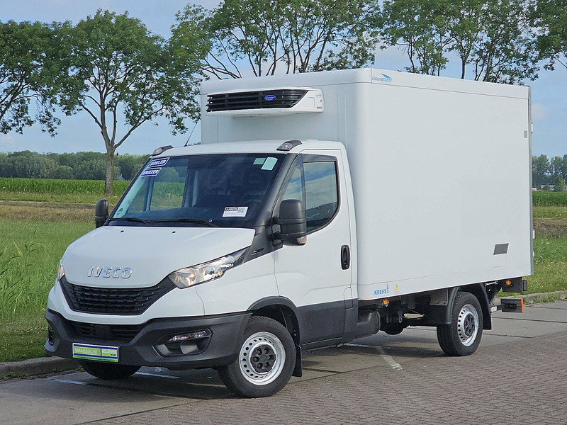 Iveco Daily 35S14 Koelwagen Laadklep - Carrinha frigorífica: foto 2 Iveco Daily 35S14 Koelwagen Laadklep - Carrinha frigorífica: foto 2