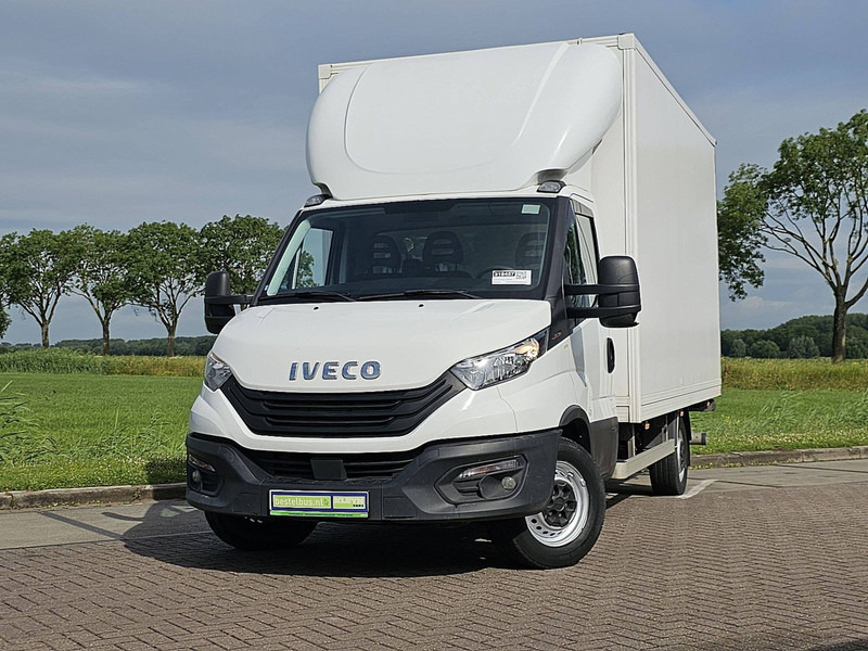 Iveco Daily 35S18 Bakwagen Laadklep! - Carrinha de contentor: foto 1 Iveco Daily 35S18 Bakwagen Laadklep! - Carrinha de contentor: foto 1