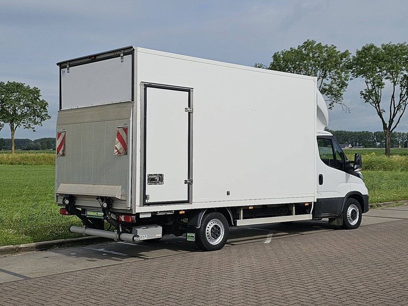 Iveco Daily 35S18 Bakwagen Laadklep! - Carrinha de contentor: foto 3 Iveco Daily 35S18 Bakwagen Laadklep! - Carrinha de contentor: foto 3