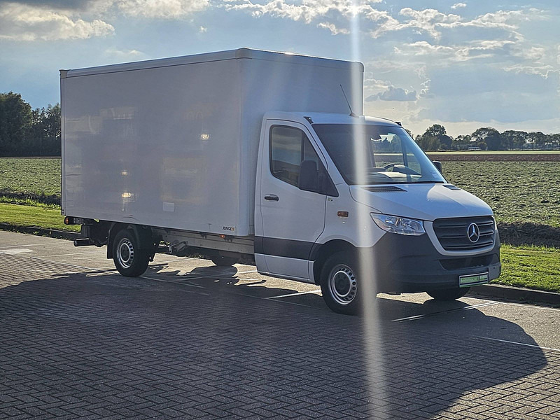 Mercedes-Benz Sprinter 316 Bakwagen Laadklep! - Carrinha de contentor: foto 5 Mercedes-Benz Sprinter 316 Bakwagen Laadklep! - Carrinha de contentor: foto 5