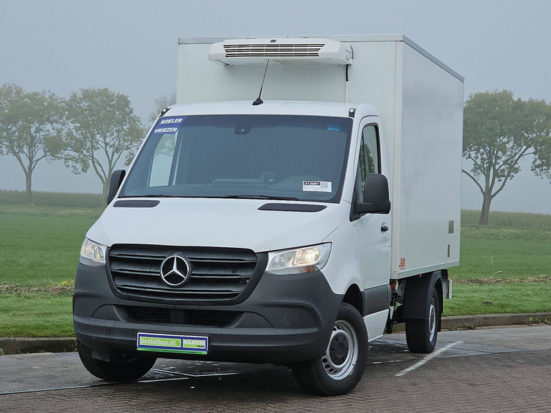 Mercedes-Benz Sprinter 316 Koelwagen D/N 230V - Carrinha frigorífica: foto 1 Mercedes-Benz Sprinter 316 Koelwagen D/N 230V - Carrinha frigorífica: foto 1