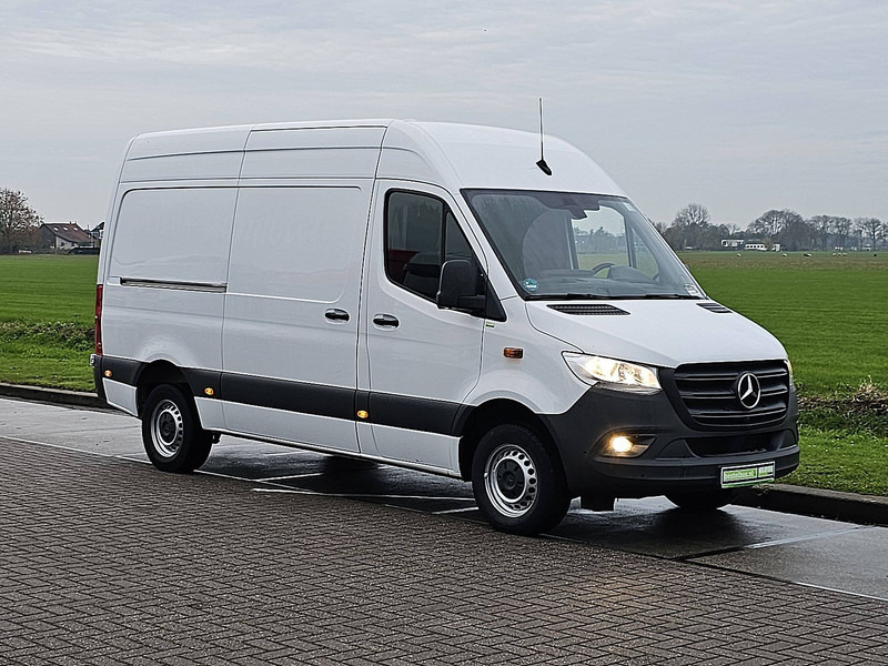Mercedes-Benz Sprinter 317 L2H2 Mbux Navi RWD! - Furgão: foto 5 Mercedes-Benz Sprinter 317 L2H2 Mbux Navi RWD! - Furgão: foto 5