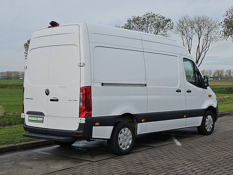 Mercedes-Benz Sprinter 317 L2H2 Mbux Navi RWD! - Furgão: foto 3 Mercedes-Benz Sprinter 317 L2H2 Mbux Navi RWD! - Furgão: foto 3