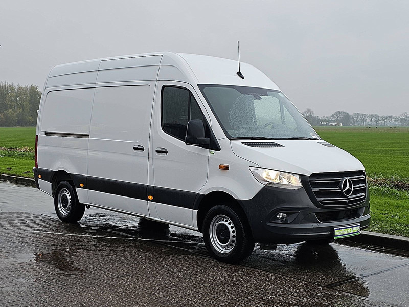 Mercedes-Benz Sprinter 317 L2H2 Mbux Navi RWD! - Furgão: foto 5 Mercedes-Benz Sprinter 317 L2H2 Mbux Navi RWD! - Furgão: foto 5