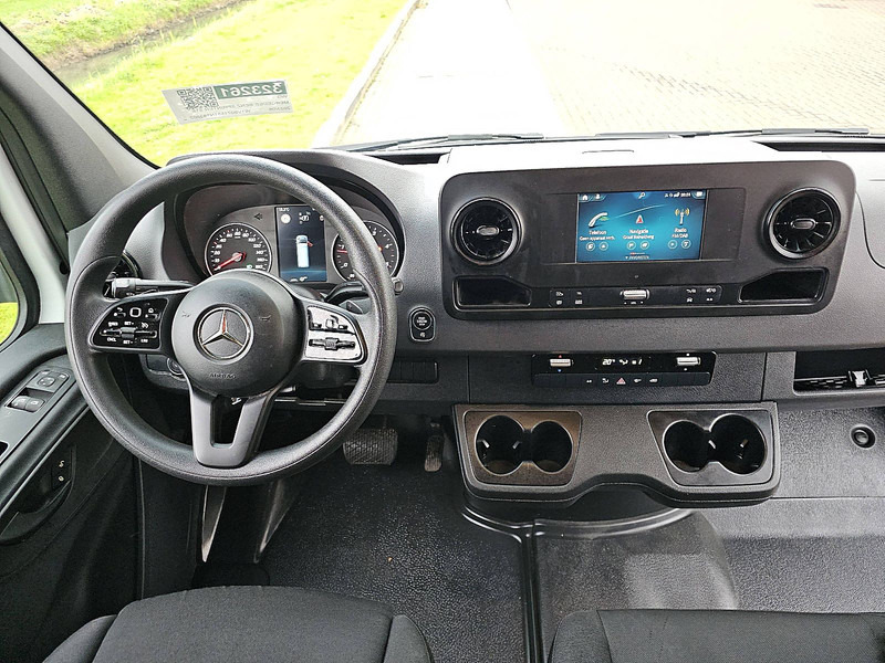 Locação de Mercedes-Benz Sprinter 515 Bakwagen Laadklep! Mercedes-Benz Sprinter 515 Bakwagen Laadklep!: foto 8 Locação de Mercedes-Benz Sprinter 515 Bakwagen Laadklep! Mercedes-Benz Sprinter 515 Bakwagen Laadklep!: foto 8