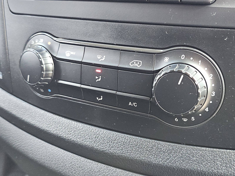 Furgão compacto, Carrinha elétrica Mercedes-Benz eVito  L2 66 kwh Long Range: foto 10
