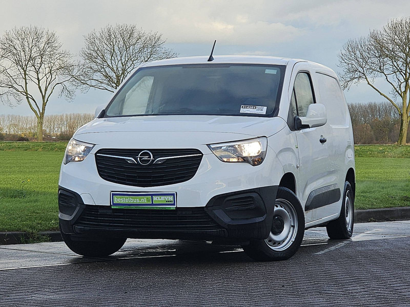 Opel Combo 1.6 Navi Euro6 NAP - Carrinha de contentor: foto 1 Opel Combo 1.6 Navi Euro6 NAP - Carrinha de contentor: foto 1
