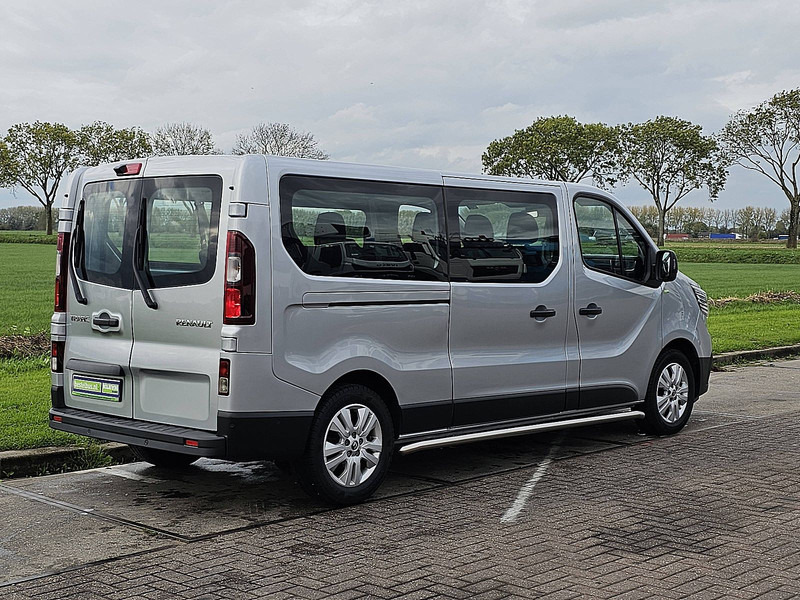 Renault Trafic 2.0 DCI ac aut. 9 pers EURO6 - Micro-ônibus, Furgão de passageiros: foto 3 Renault Trafic 2.0 DCI ac aut. 9 pers EURO6 - Micro-ônibus, Furgão de passageiros: foto 3
