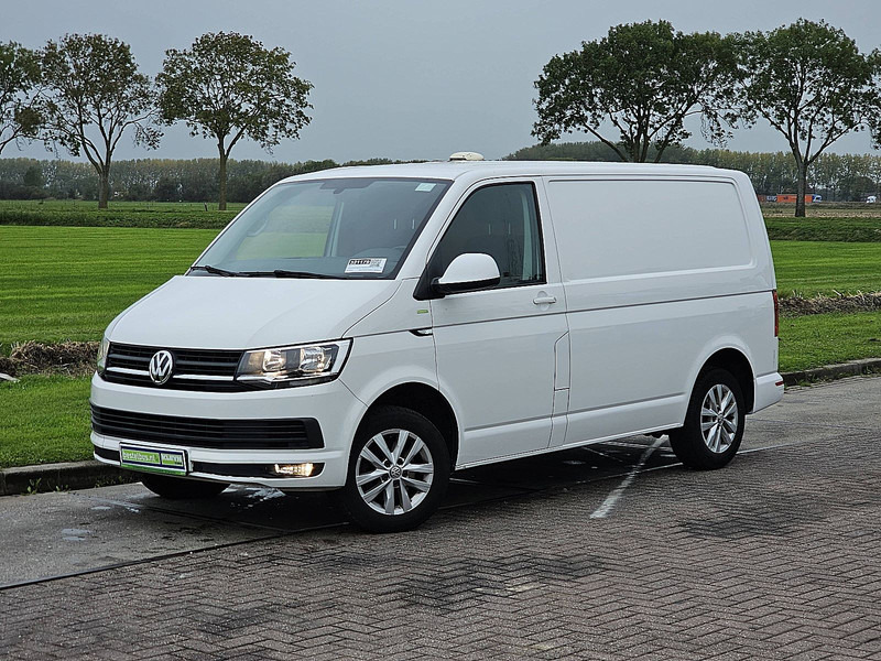 Volkswagen Transporter 2.0 TDI 115 EDITION L1H1 - Furgão compacto: foto 2 Volkswagen Transporter 2.0 TDI 115 EDITION L1H1 - Furgão compacto: foto 2