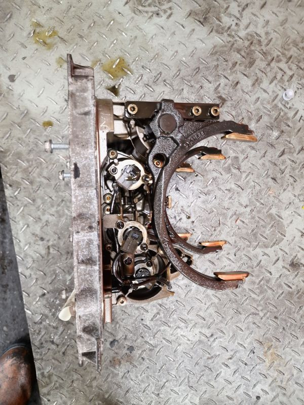 Volvo AT2612D Wabco Gearshift Mechanism Gearbox - Caixa de câmbio: foto 4 Volvo AT2612D Wabco Gearshift Mechanism Gearbox - Caixa de câmbio: foto 4