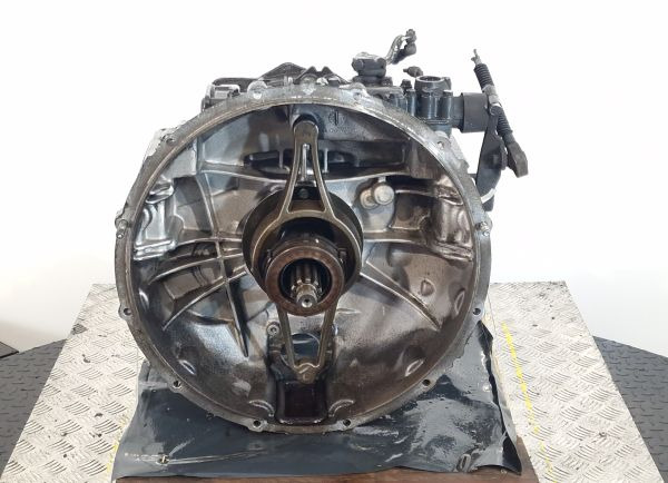 ZF 6S700TO Gearbox - Caixa de câmbio: foto 2 ZF 6S700TO Gearbox - Caixa de câmbio: foto 2