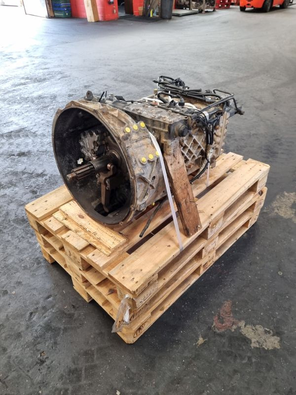 ZF 8S1620TD Gearbox - Caixa de câmbio: foto 3 ZF 8S1620TD Gearbox - Caixa de câmbio: foto 3