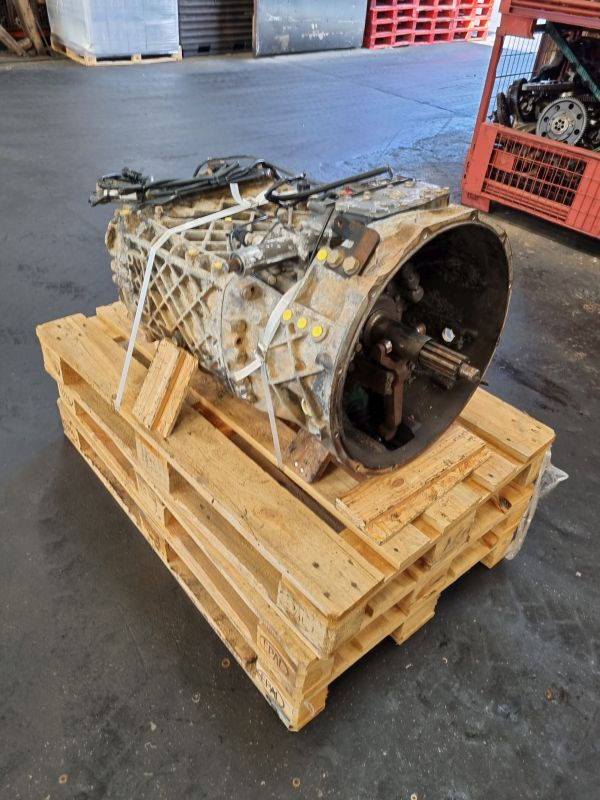 ZF 8S1620TD Gearbox - Caixa de câmbio: foto 1 ZF 8S1620TD Gearbox - Caixa de câmbio: foto 1